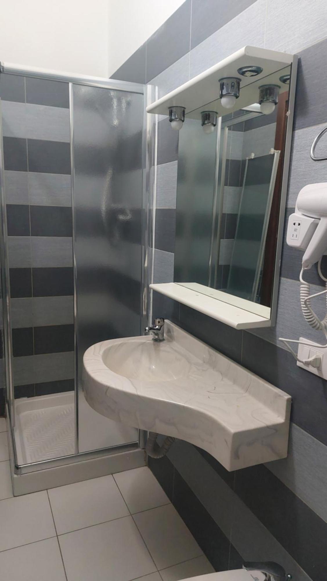 Hotel La Torre Формиджине Экстерьер фото